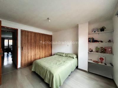 Apartamento de 3 alcobas en venta en Laureles, Medellín, 141 m² · foto 18 de 20
