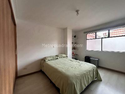 Apartamento de 3 alcobas en venta en Laureles, Medellín, 141 m² · foto 19 de 20