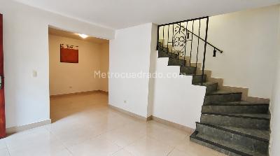 Apartamento de 1 alcoba en arriendo en El Nogal- Los Almendros, Medellín, 55 m² · foto 2 de 11
