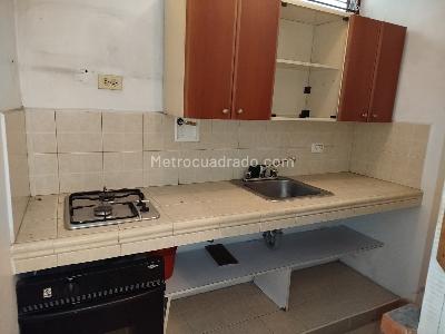 Apartamento de 1 alcoba en arriendo en El Nogal- Los Almendros, Medellín, 55 m² · foto 4 de 11