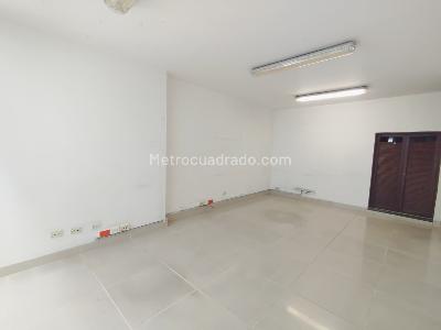 Casa de 5 alcobas en arriendo en El Nogal- Los Almendros, Medellín, 225 m² · foto 5 de 20