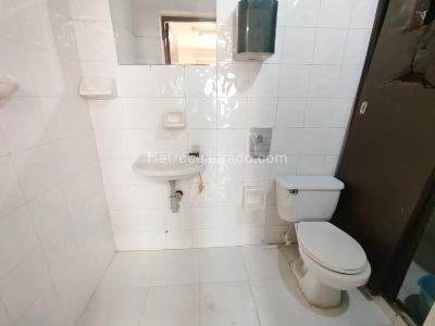 Casa de 5 alcobas en arriendo en El Nogal- Los Almendros, Medellín, 225 m² · foto 7 de 20