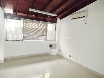 Casa de 5 alcobas en arriendo en El Nogal- Los Almendros, Medellín, 225 m² · foto 19 de 20