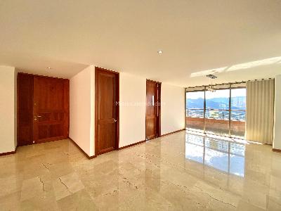 Apartamento en arriendo en El Tesoro, Medellín · foto 3 de 20