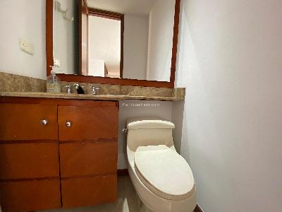 Apartamento en arriendo en El Tesoro, Medellín · foto 9 de 20