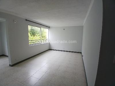 Apartamento de 3 alcobas en arriendo en La Almeria, Medellín, 60 m² · foto 3 de 15