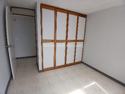 Apartamento de 3 alcobas en arriendo en La Almeria, Medellín, 60 m² · foto 8 de 15