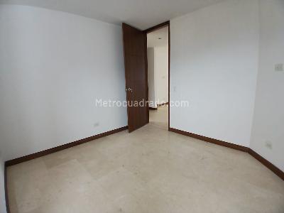 Apartamento de 4 alcobas en arriendo en Laureles, Medellín, 104 m² · foto 7 de 18