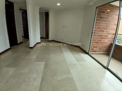 Apartamento de 4 alcobas en arriendo en Laureles, Medellín, 104 m² · foto 4 de 18