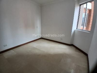 Apartamento de 4 alcobas en arriendo en Laureles, Medellín, 104 m² · foto 6 de 18