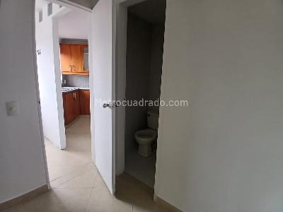 Apartamento de 4 alcobas en arriendo en Laureles, Medellín, 180 m² · foto 10 de 20