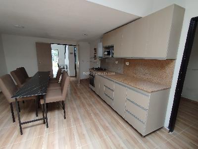 Casa de 5 alcobas en arriendo en Malibu, Medellín, 170 m² · foto 16 de 20