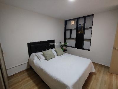 Casa de 5 alcobas en arriendo en Malibu, Medellín, 170 m² · foto 9 de 20