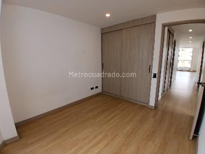 Apartamento de 4 alcobas en arriendo en Conquistadores, Medellín, 121 m² · foto 10 de 19