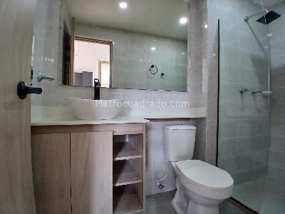 Apartamento de 4 alcobas en arriendo en Conquistadores, Medellín, 121 m² · foto 11 de 19