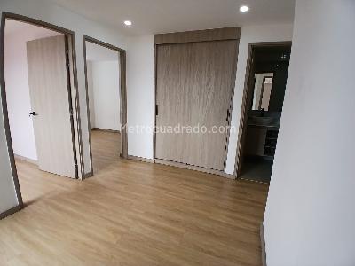 Apartamento de 4 alcobas en arriendo en Conquistadores, Medellín, 121 m² · foto 14 de 19