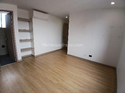 Apartamento de 4 alcobas en arriendo en Conquistadores, Medellín, 121 m² · foto 15 de 19