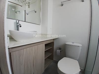Apartamento de 4 alcobas en arriendo en Conquistadores, Medellín, 121 m² · foto 17 de 19