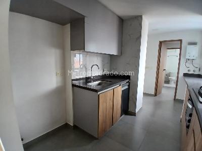 Apartamento de 4 alcobas en arriendo en Conquistadores, Medellín, 121 m² · foto 2 de 19