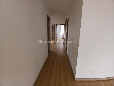 Apartamento de 4 alcobas en arriendo en Conquistadores, Medellín, 121 m² · foto 5 de 19
