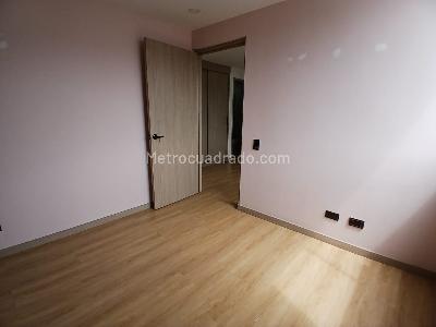 Apartamento de 4 alcobas en arriendo en Conquistadores, Medellín, 121 m² · foto 8 de 19