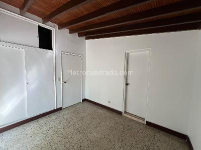 Apartamento en arriendo en Los Colores, Medellín · foto 13 de 16