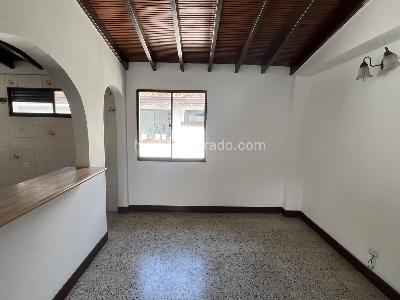 Apartamento en arriendo en Los Colores, Medellín · foto 4 de 16