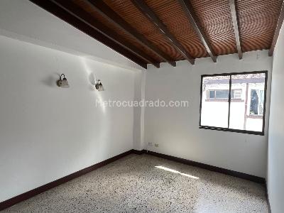 Apartamento en arriendo en Los Colores, Medellín · foto 7 de 16