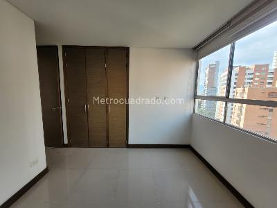 Apartamento de 3 alcobas en arriendo en Santa Maria De Los Angeles, Medellín, 140 m² · foto 8 de 20
