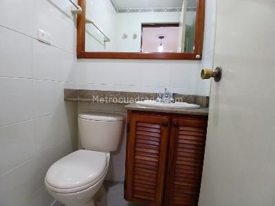 Apartamento de 3 alcobas en arriendo en Conquistadores, Medellín, 90 m² · foto 7 de 18