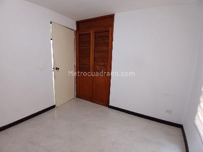 Apartamento de 3 alcobas en arriendo en Conquistadores, Medellín, 90 m² · foto 12 de 18