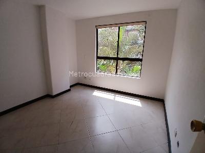 Apartamento de 3 alcobas en arriendo en Conquistadores, Medellín, 90 m² · foto 13 de 18