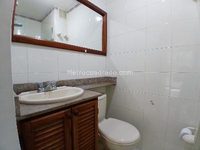 Apartamento de 3 alcobas en arriendo en Conquistadores, Medellín, 90 m² · foto 16 de 18
