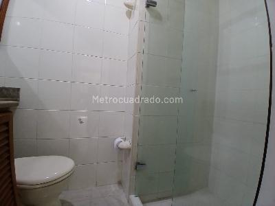 Apartamento de 3 alcobas en arriendo en Conquistadores, Medellín, 90 m² · foto 17 de 18