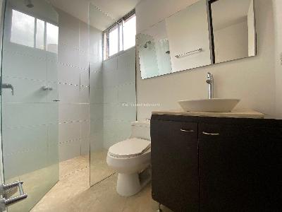 Apartamento de 3 alcobas en arriendo en Las Santas, Medellín, 145 m² · foto 17 de 20