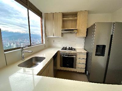 Apartamento en arriendo en Los Balsos, Medellín · foto 5 de 17