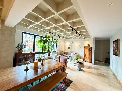 Apartamento de 3 alcobas en arriendo en Los Balsos, Medellín, 170 m² · foto 3 de 15