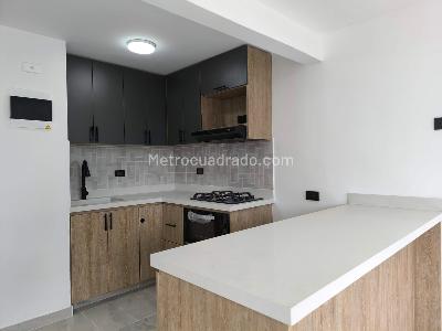 Apartamento de 3 alcobas en venta en Niquia, Bello, 54 m² · foto 3 de 20