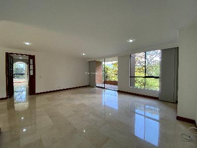 Apartamento de 3 alcobas en arriendo en La Frontera M, Medellín, 145 m² · foto 3 de 20