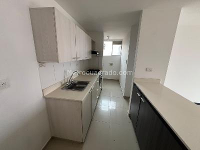 Apartamento de 3 alcobas en arriendo en San German, Medellín, 90 m² · foto 2 de 17