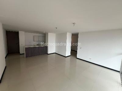 Apartamento de 3 alcobas en arriendo en San German, Medellín, 90 m² · foto 5 de 17