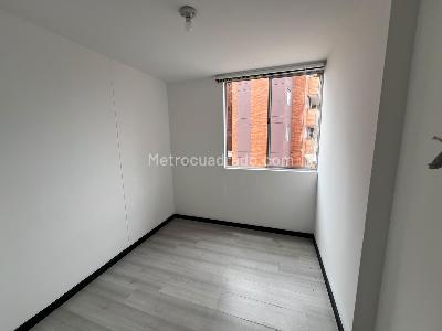 Apartamento de 3 alcobas en arriendo en San German, Medellín, 90 m² · foto 10 de 17