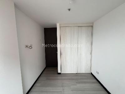 Apartamento de 3 alcobas en arriendo en San German, Medellín, 90 m² · foto 11 de 17