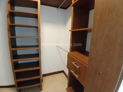 Apartamento de 3 alcobas en arriendo en Laureles, Medellín, 90 m² · foto 13 de 15