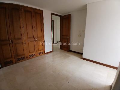 Apartamento de 3 alcobas en arriendo en Laureles, Medellín, 90 m² · foto 6 de 15