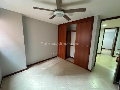 Apartamento de 3 alcobas en arriendo en Zuñiga, Envigado, 113 m² · foto 13 de 19