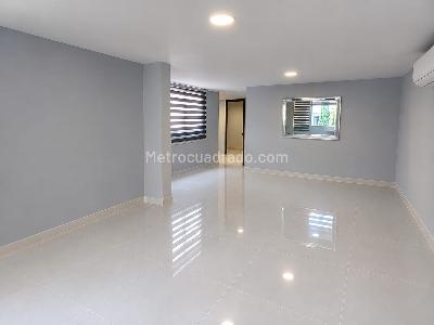 Apartamento de 2 alcobas en arriendo en Laureles, Medellín, 110 m² · foto 4 de 13
