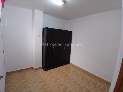 Apartamento en arriendo en La America, Medellín · foto 11 de 12