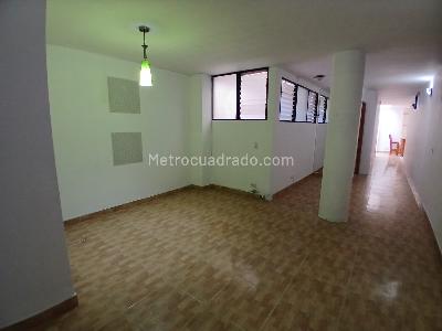 Apartamento en arriendo en La America, Medellín · foto 4 de 12