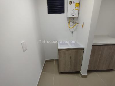 Apartamento de 2 alcobas en arriendo en Calle Larga, Sabaneta, 55 m² · foto 12 de 14